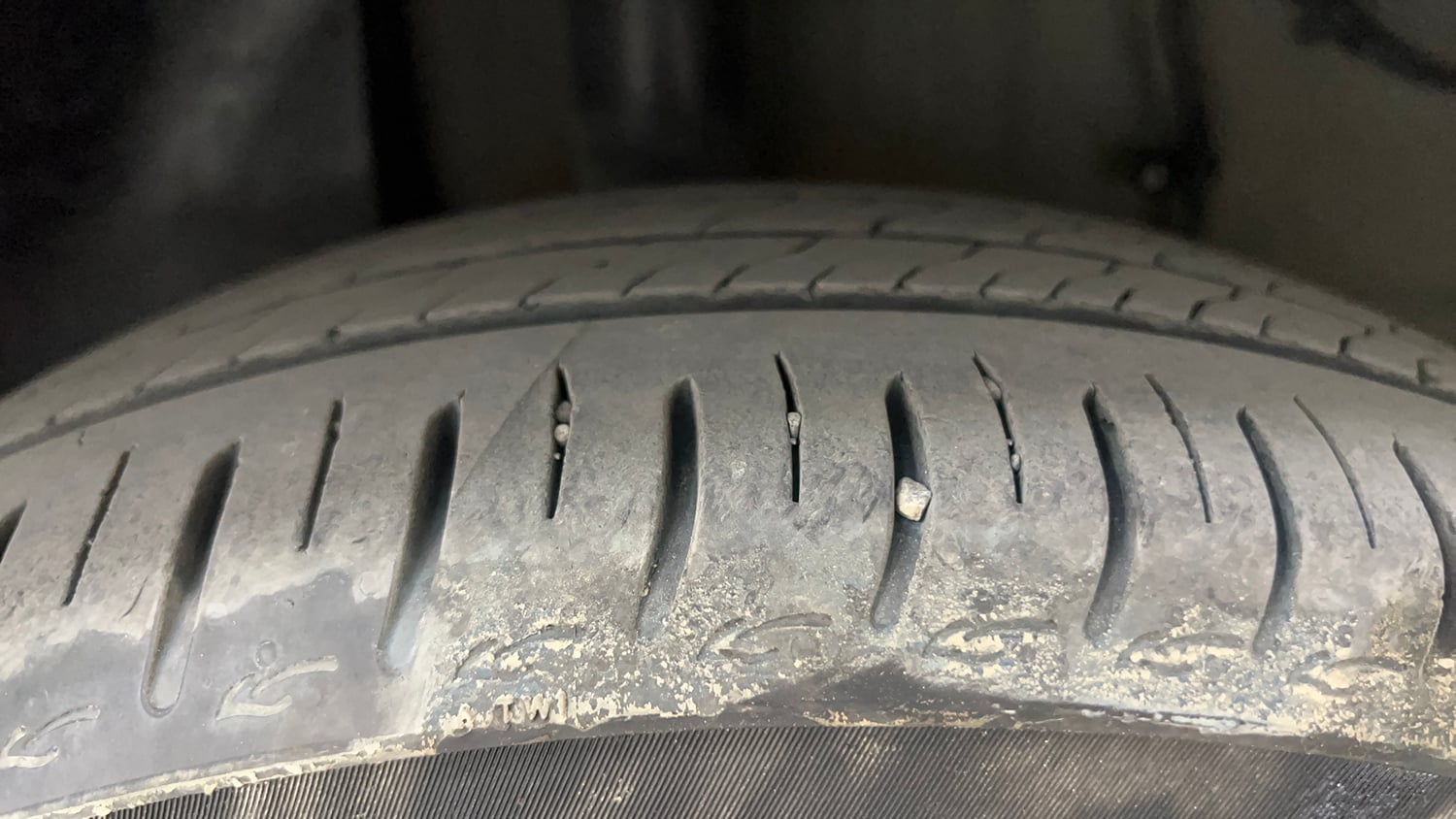 Used 2025 Tata Altroz Accomplished S CNG 5MT Cng Manual tyres RIGHT REAR TYRE TREAD VIEW