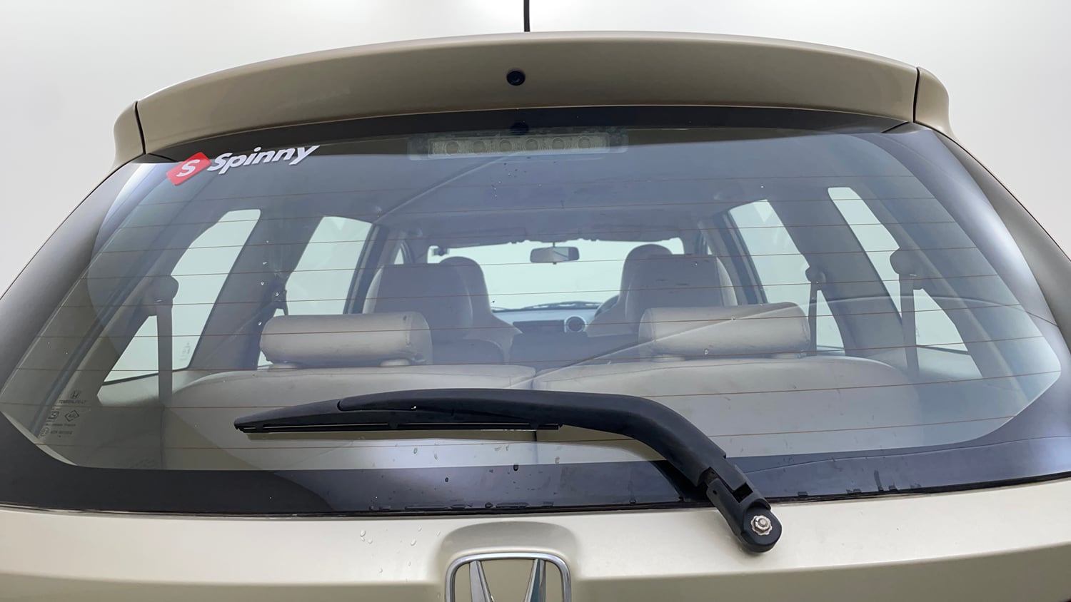 Used 2014 Honda Mobilio V Petrol Petrol Manual top_features Rear wiper