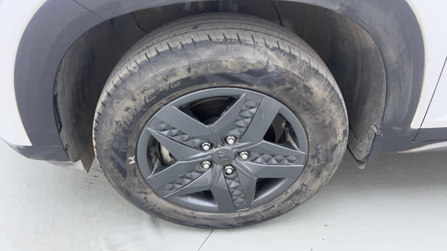 Used 2023 Hyundai Creta S 1.5 Petrol Petrol Manual tyres LEFT FRONT TYRE RIM VIEW