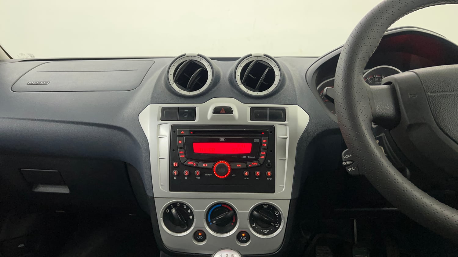 Used 2014 Ford Figo Duratec Petrol Titanium 1.2 Petrol Manual interior MUSIC SYSTEM & AC CONTROL VIEW