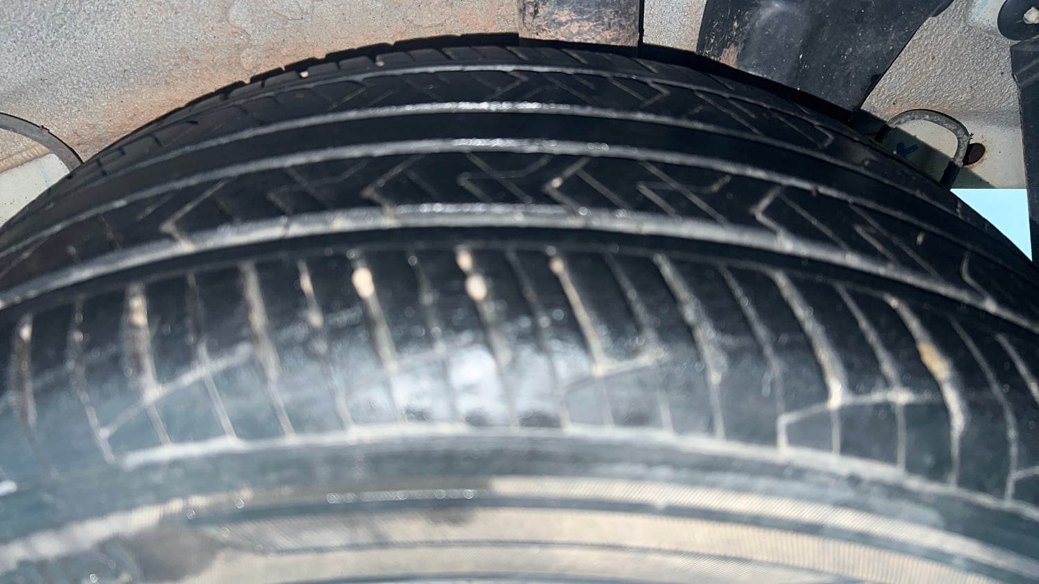 Used 2021 Hyundai i20 Sportz 1.2 MT Petrol Manual tyres LEFT REAR TYRE TREAD VIEW