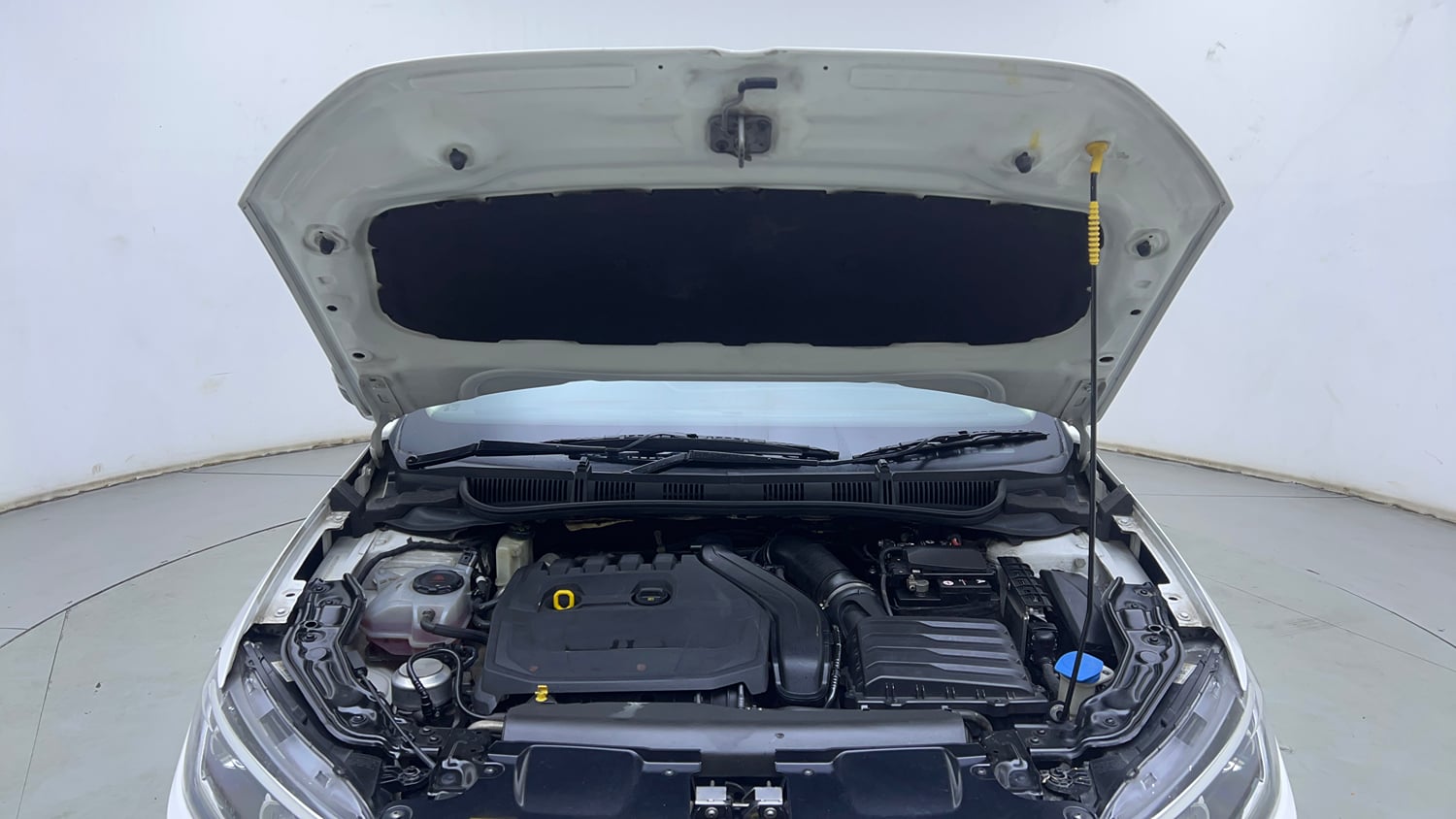 Used 2022 Volkswagen Virtus GT Plus 1.5 TSI EVO DSG Petrol Automatic engine ENGINE & BONNET OPEN FRONT VIEW