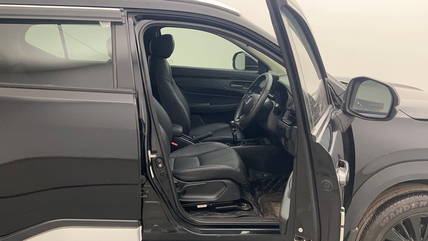 Used 2025 Honda Elevate Black Edition ZX MT Petrol Manual interior RIGHT SIDE FRONT DOOR CABIN VIEW
