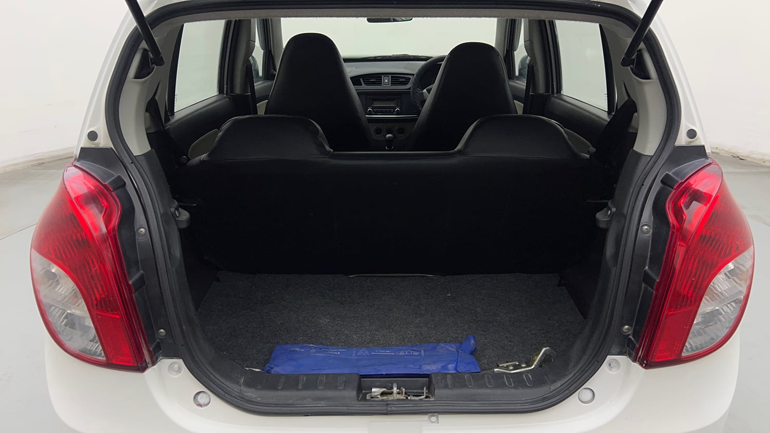 Used 2019 Maruti Suzuki Alto 800 VXi Petrol Manual interior DICKY INSIDE VIEW
