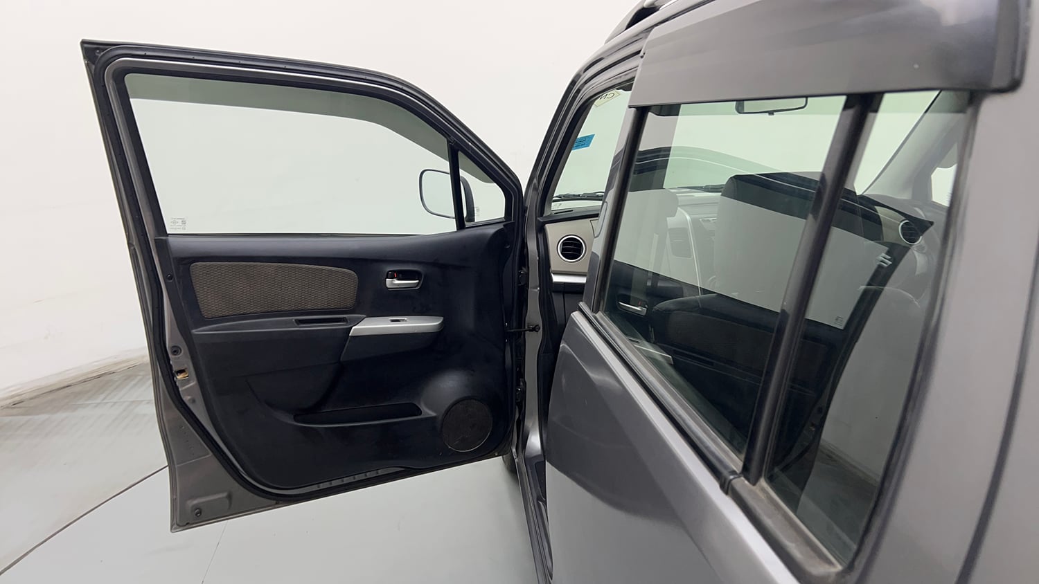 Used 2013 Maruti Suzuki Wagon R LXI CNG Cng Manual interior LEFT FRONT DOOR OPEN VIEW