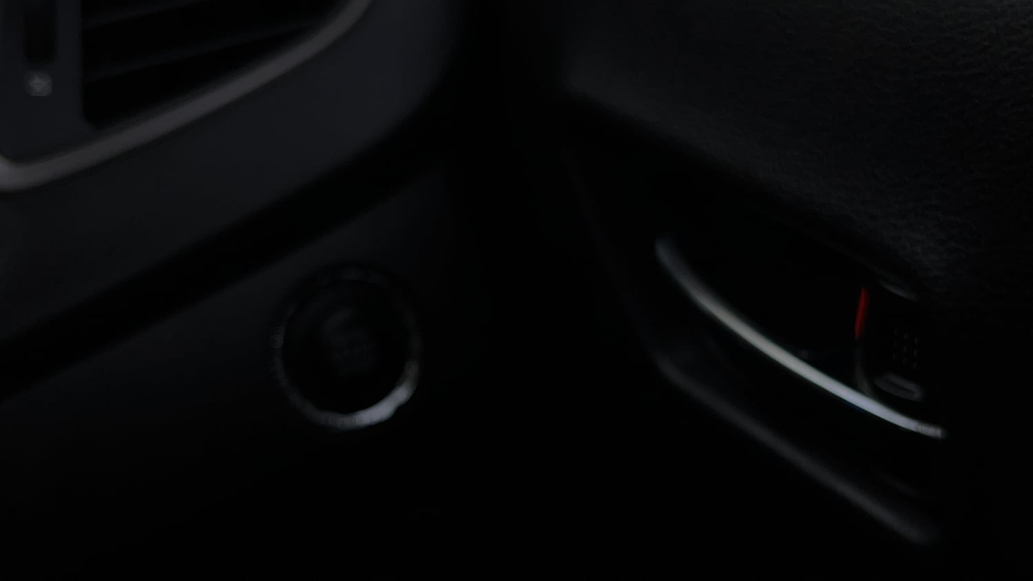 Used 2019 Maruti Suzuki Baleno Zeta Petrol Manual top_features Keyless start