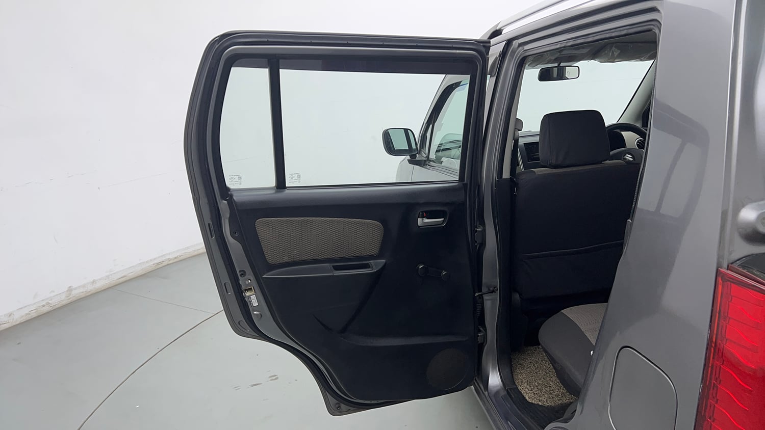 Used 2014 Maruti Suzuki Wagon R LXI Petrol Manual interior LEFT REAR DOOR OPEN VIEW
