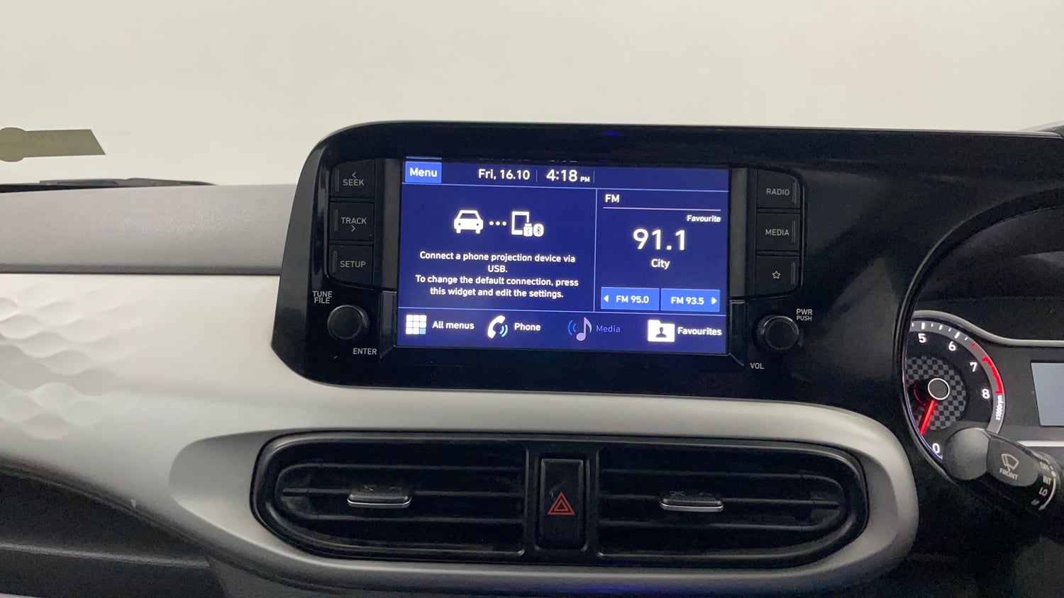 Used 2022 Hyundai Grand i10 Nios Sportz AMT 1.2 Kappa VTVT Petrol Automatic interior MUSIC SYSTEM & AC CONTROL VIEW