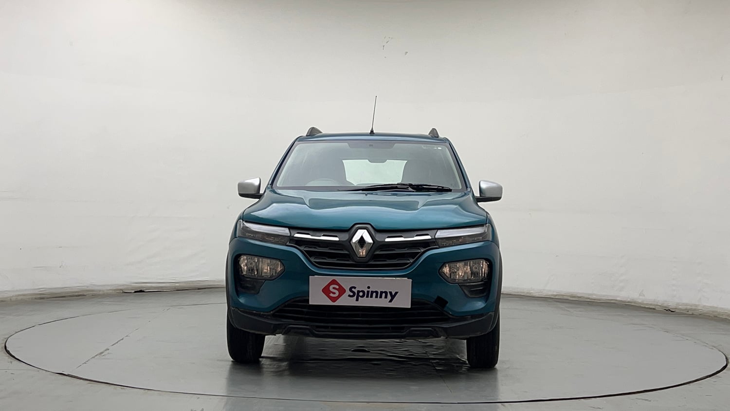 Used 2021 Renault Kwid RXT 1.0 AMT Opt Petrol Automatic exterior FRONT VIEW