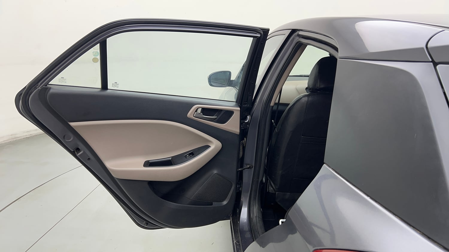 Used 2015 Hyundai Elite i20 Sportz 1.2 Petrol Manual interior LEFT REAR DOOR OPEN VIEW