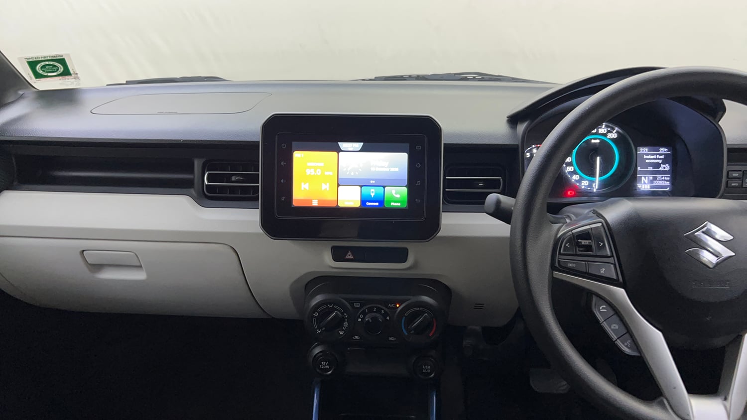 Used 2023 Maruti Suzuki Ignis Zeta 1.2 AMT Petrol Automatic interior MUSIC SYSTEM & AC CONTROL VIEW