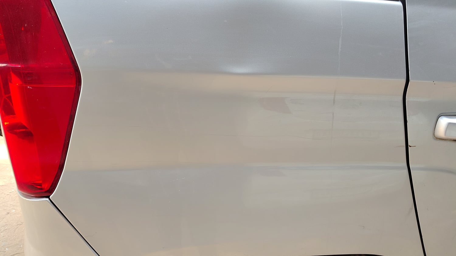 Used 2017 Mahindra TUV300 T8 mHAWK100 Diesel Manual dents MINOR SCRATCH
