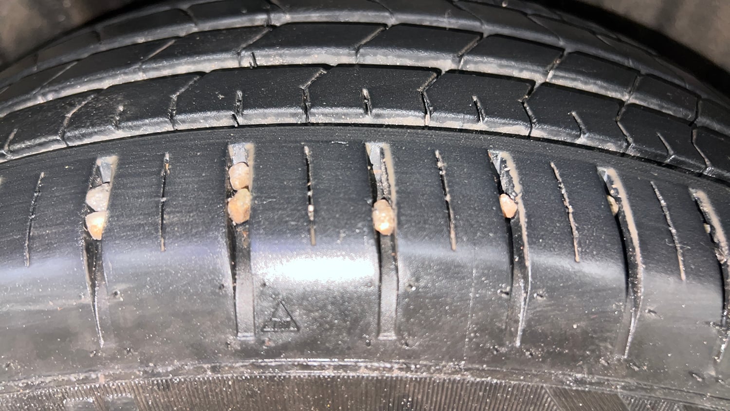 Used 2024 Maruti Suzuki Baleno Zeta AGS Petrol Automatic tyres RIGHT REAR TYRE TREAD VIEW