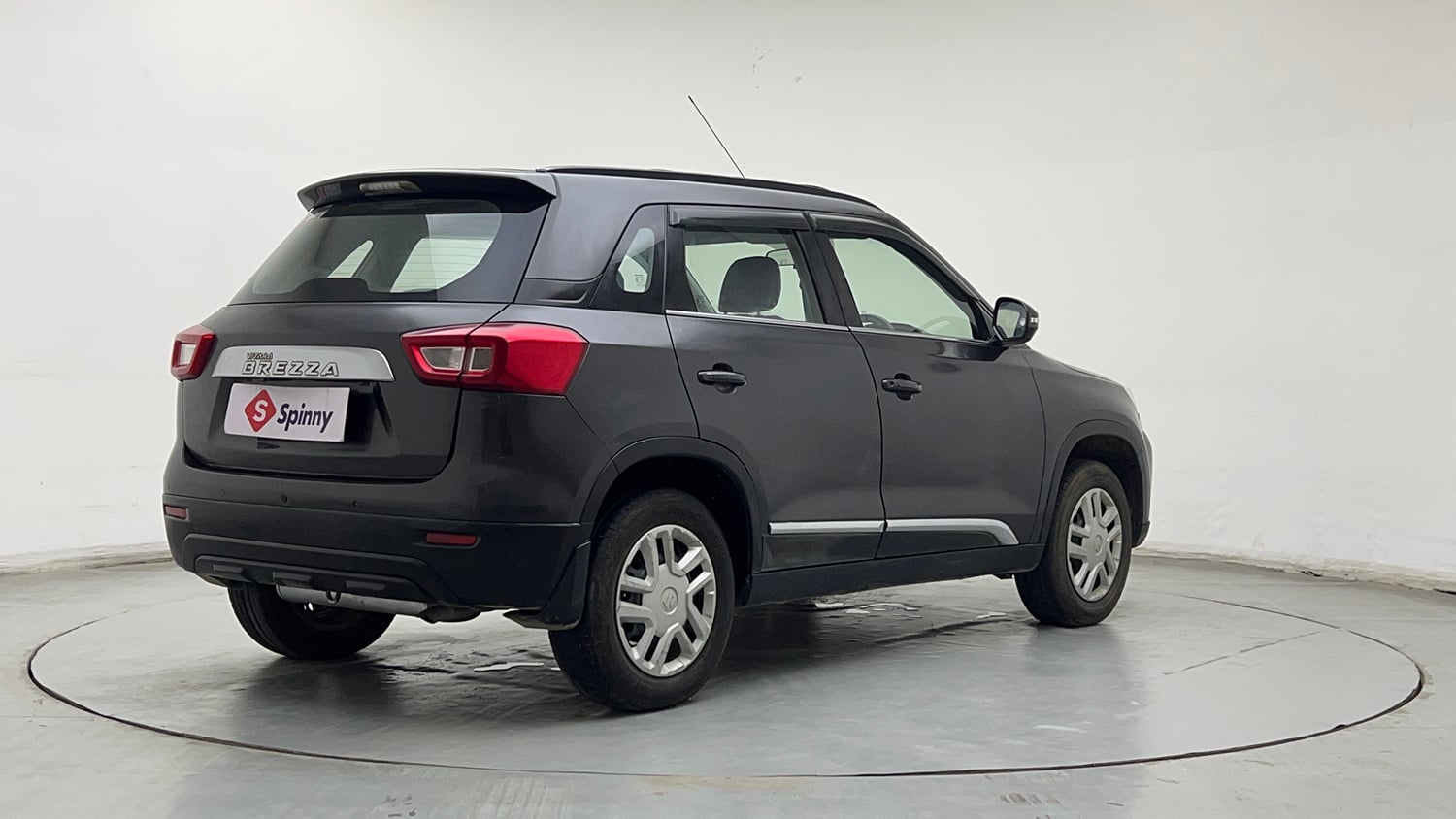 Used 2020 maruti-suzuki Vitara Brezza VXi Petrol Manual exterior RIGHT REAR CORNER VIEW