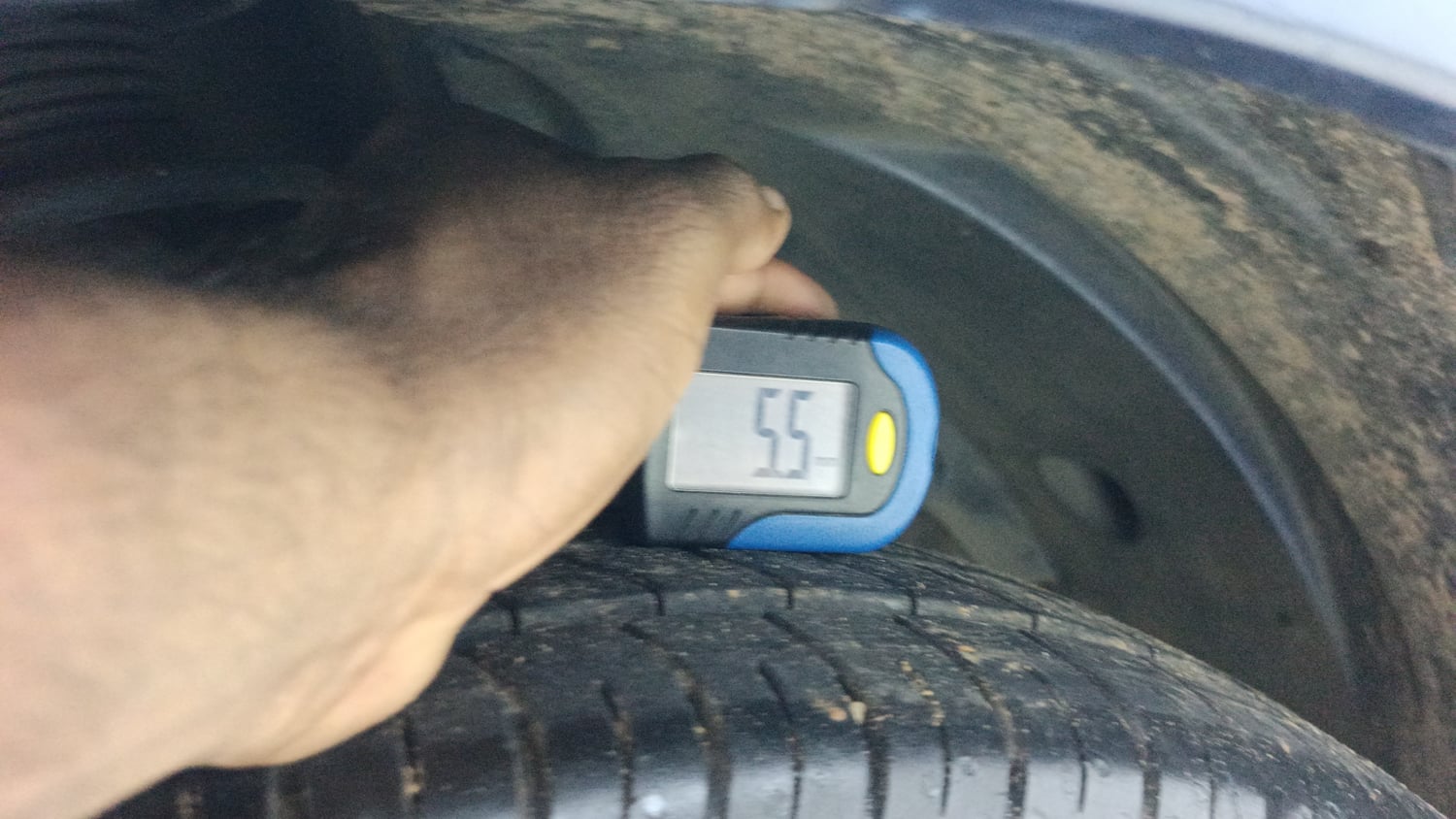 Used 2019 Maruti Suzuki Baleno Delta Petrol Manual tyres RIGHT FRONT TYRE TREAD VIEW