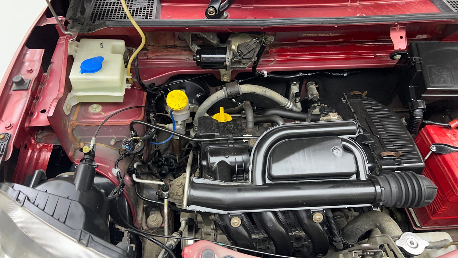 Used 2018 Renault Kwid RXL Petrol Manual engine ENGINE RIGHT SIDE VIEW