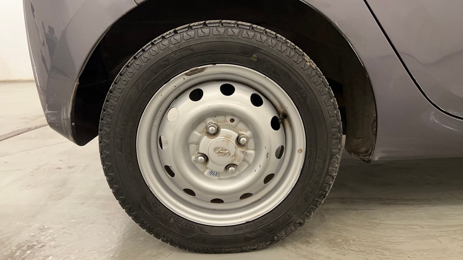 Used 2019 Hyundai Eon Era + Petrol Manual tyres RIGHT REAR TYRE RIM VIEW
