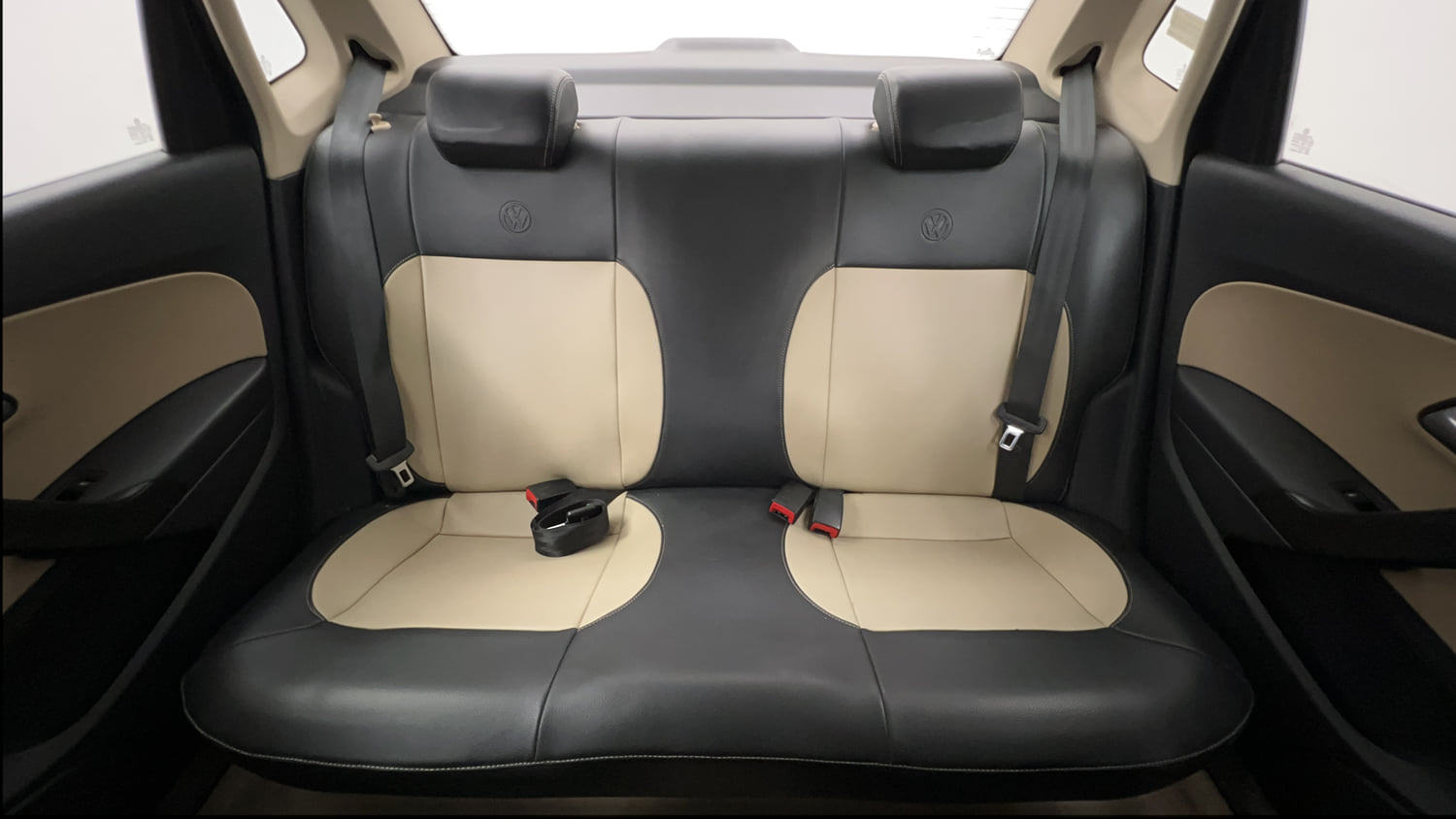 Used 2016 Volkswagen Ameo Highline1.2L (P) Petrol Manual interior REAR SEAT CONDITION VIEW