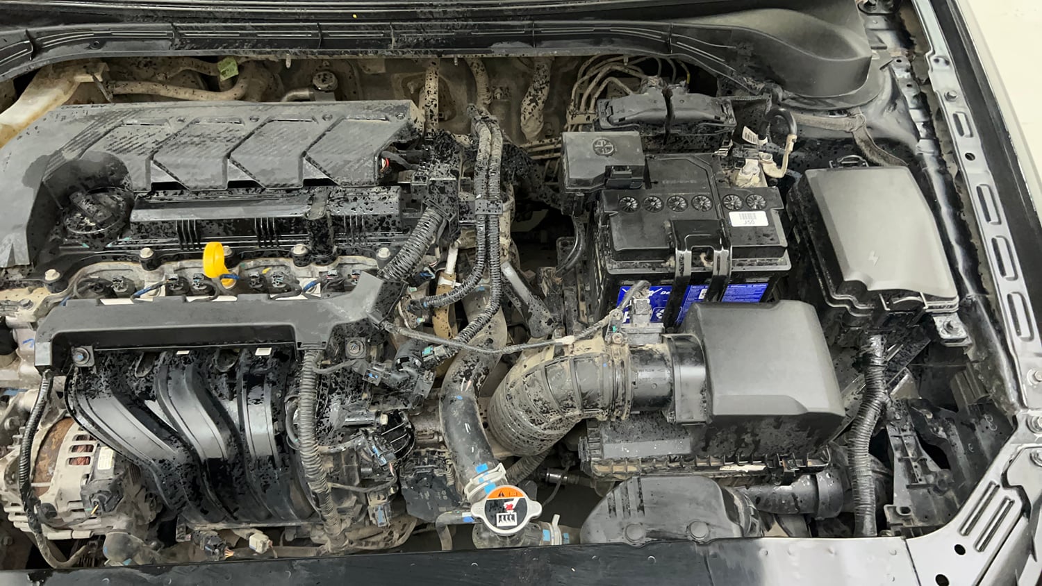 Used 2024 Hyundai Verna SX 1.5 Petrol MT Petrol Manual engine ENGINE LEFT SIDE VIEW