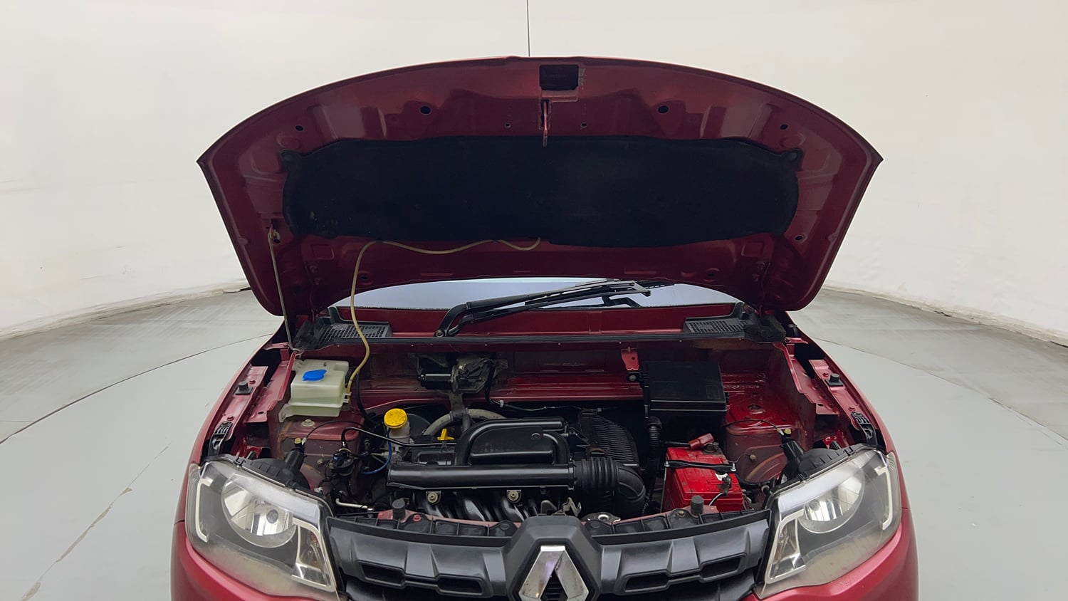 Used 2018 Renault Kwid RXL Petrol Manual engine ENGINE & BONNET OPEN FRONT VIEW