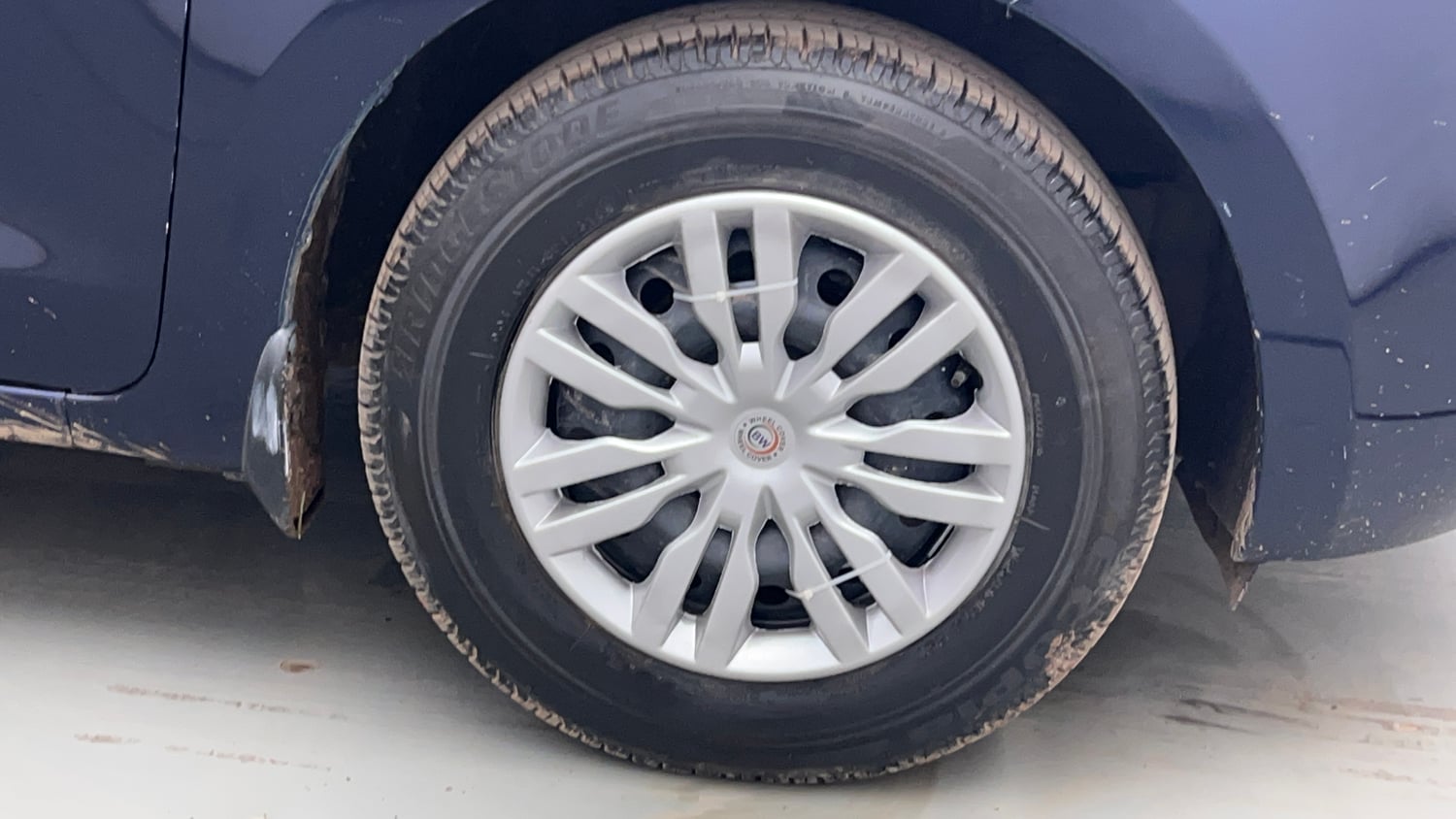 Used 2018 Maruti Suzuki Swift VXi Petrol Manual tyres RIGHT FRONT TYRE RIM VIEW