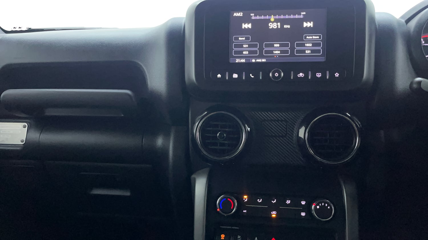 Used 2022 mahindra Thar LX Hard Top Petrol AT 4WD Petrol Automatic interior MUSIC SYSTEM & AC CONTROL VIEW