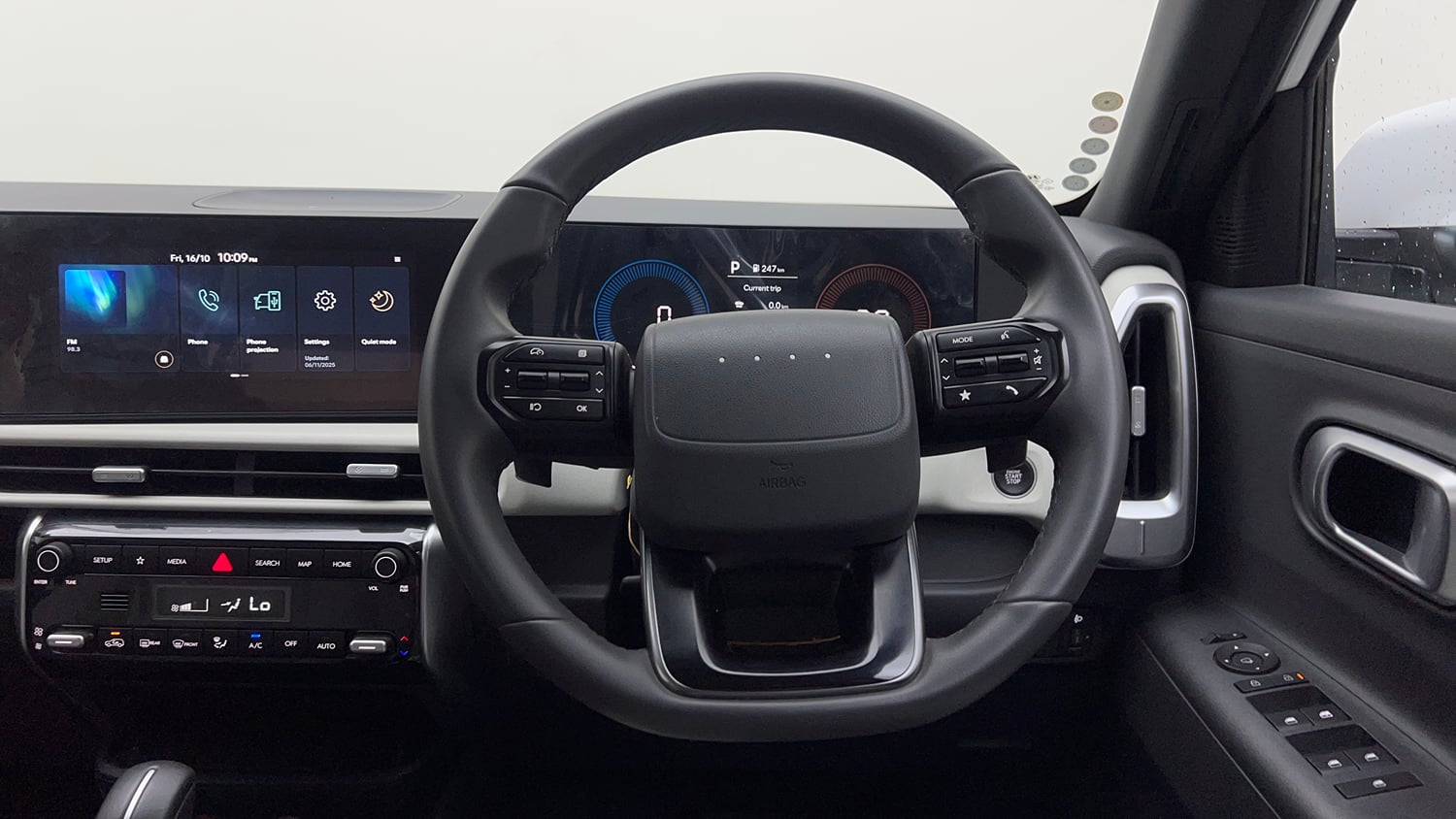 Used 2026 Hyundai Venue 1.0 Turbo Petrol DCT HX6 Petrol Automatic interior STEERING VIEW