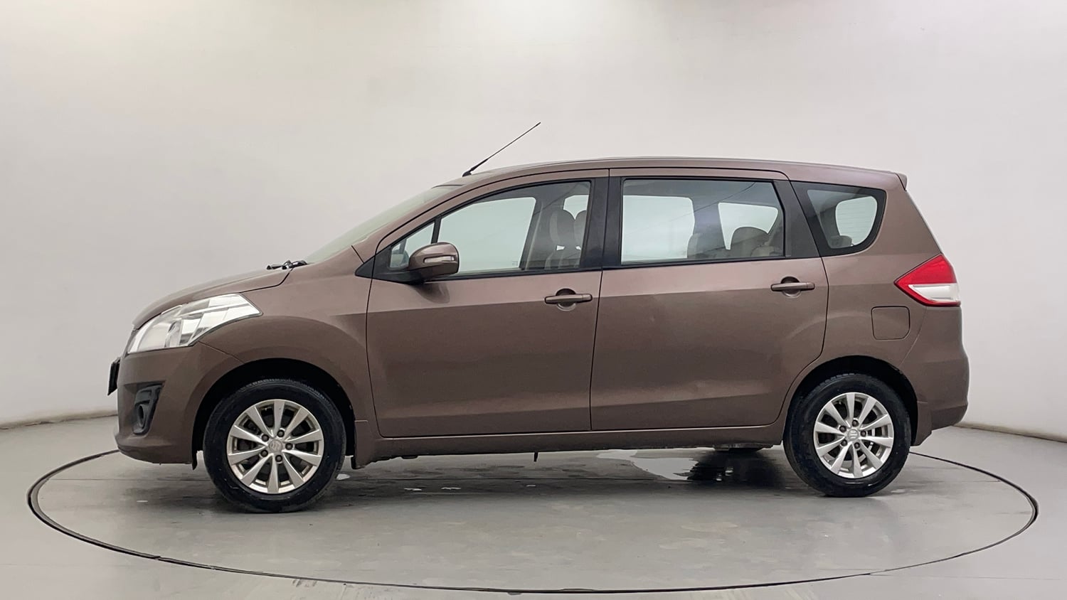 Used 2013 Maruti Suzuki Ertiga ZXi Petrol Manual exterior LEFT SIDE VIEW