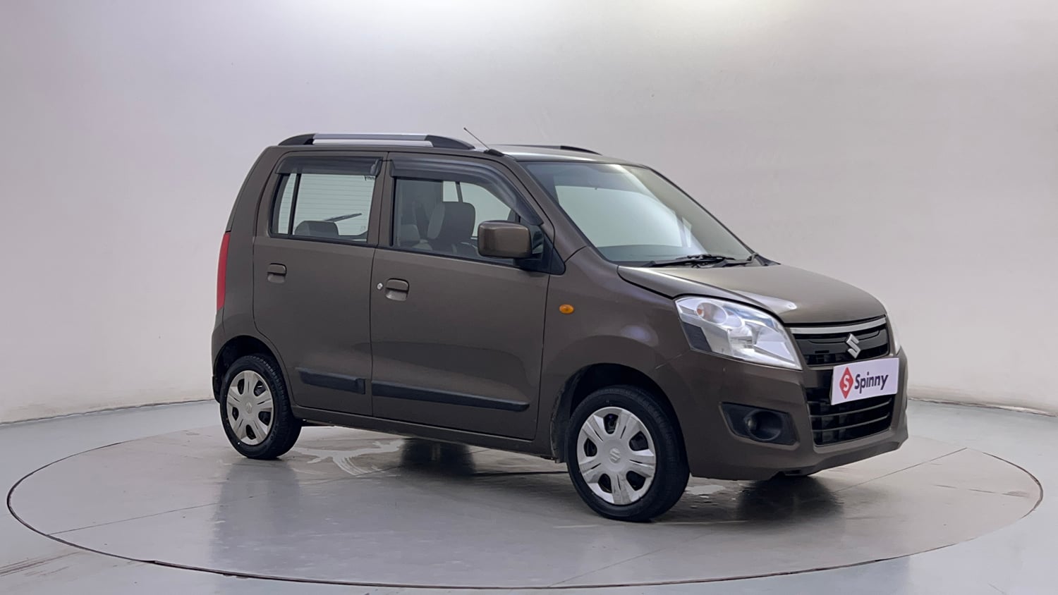 Used 2015 Maruti Suzuki Wagon R VXI Petrol Manual exterior RIGHT FRONT CORNER VIEW