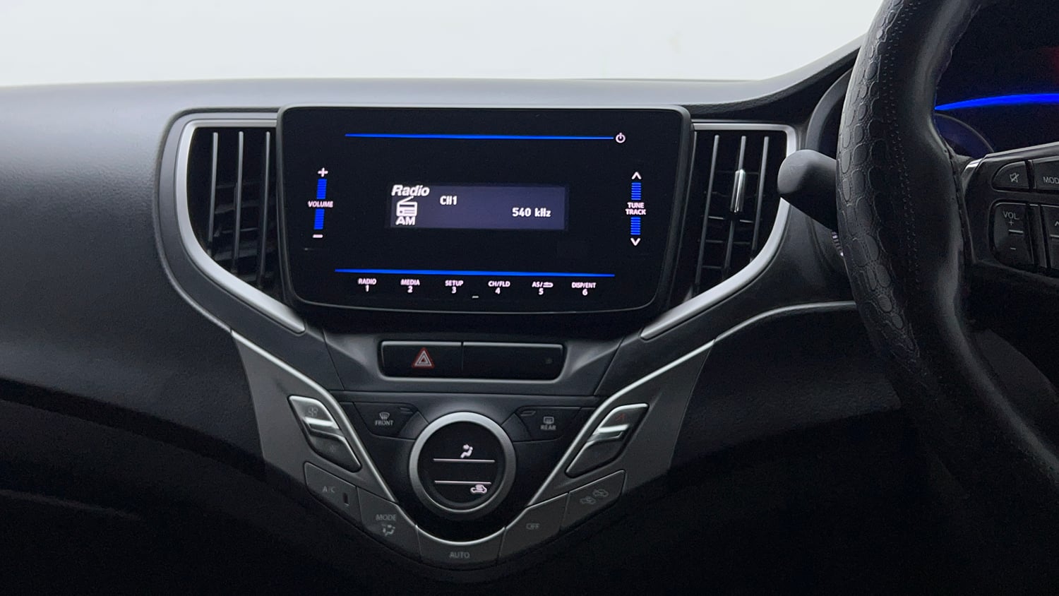 Used 2021 Maruti Suzuki Baleno Delta Petrol Manual interior MUSIC SYSTEM & AC CONTROL VIEW