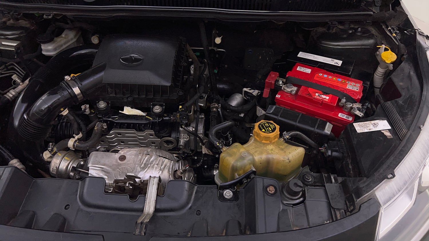 Used 2020 Tata Nexon XZA Plus (O) Dual Tone Petrol Automatic engine ENGINE LEFT SIDE VIEW