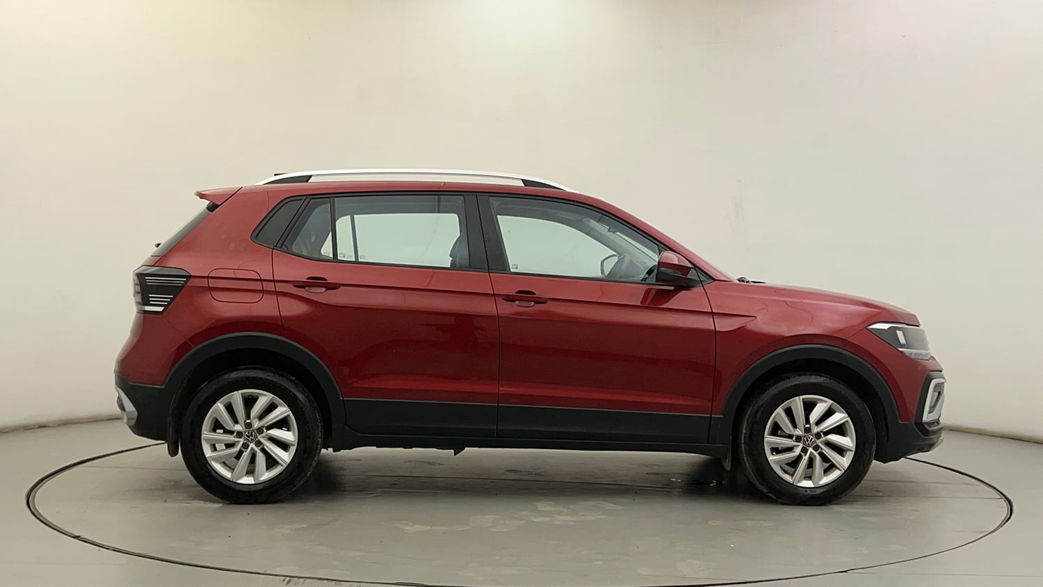 Used 2022 Volkswagen Taigun Highline 1.0 TSI AT Petrol Automatic exterior RIGHT SIDE VIEW