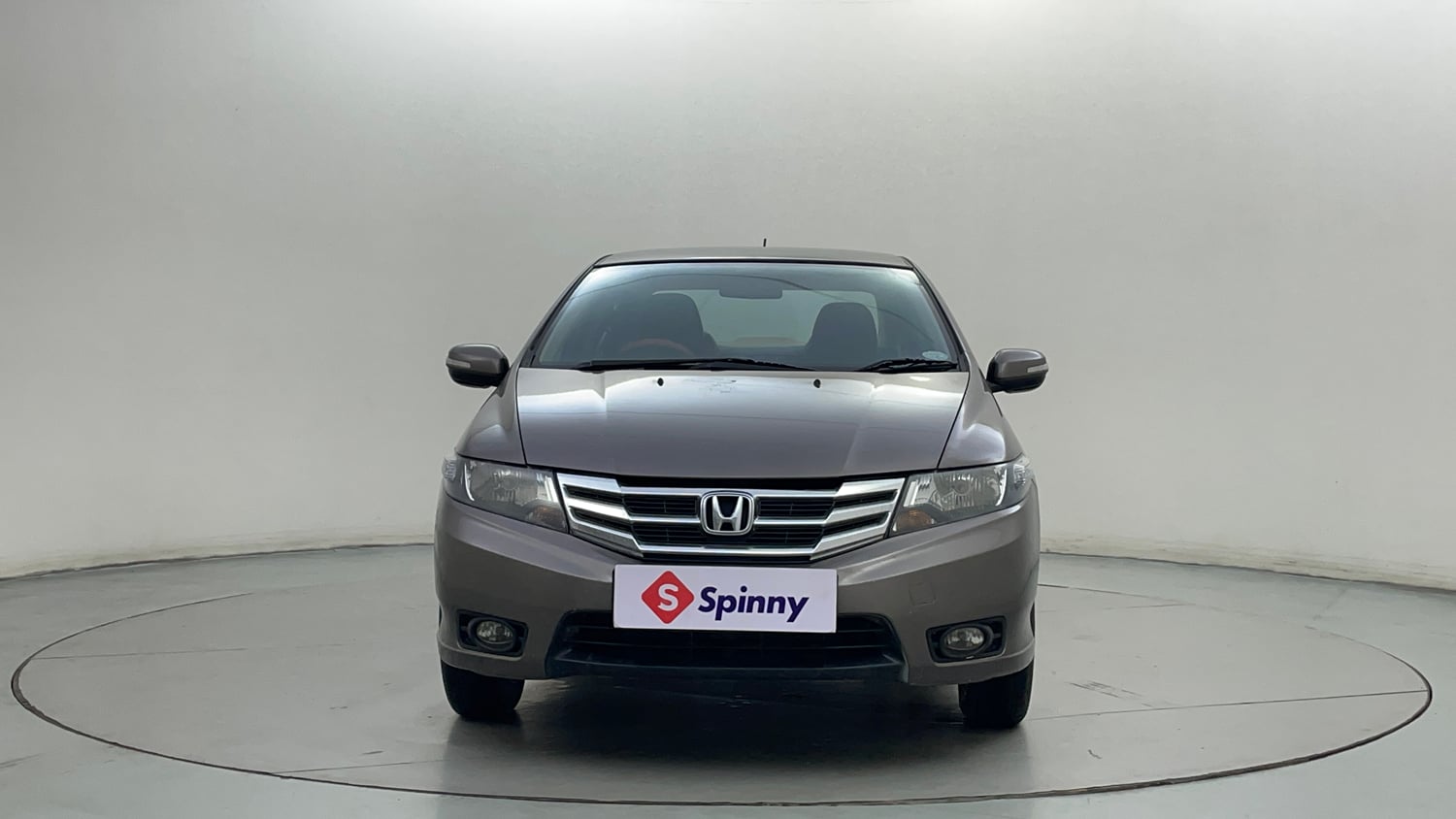 Used 2013 Honda City 1.5 V MT Petrol Manual exterior FRONT VIEW