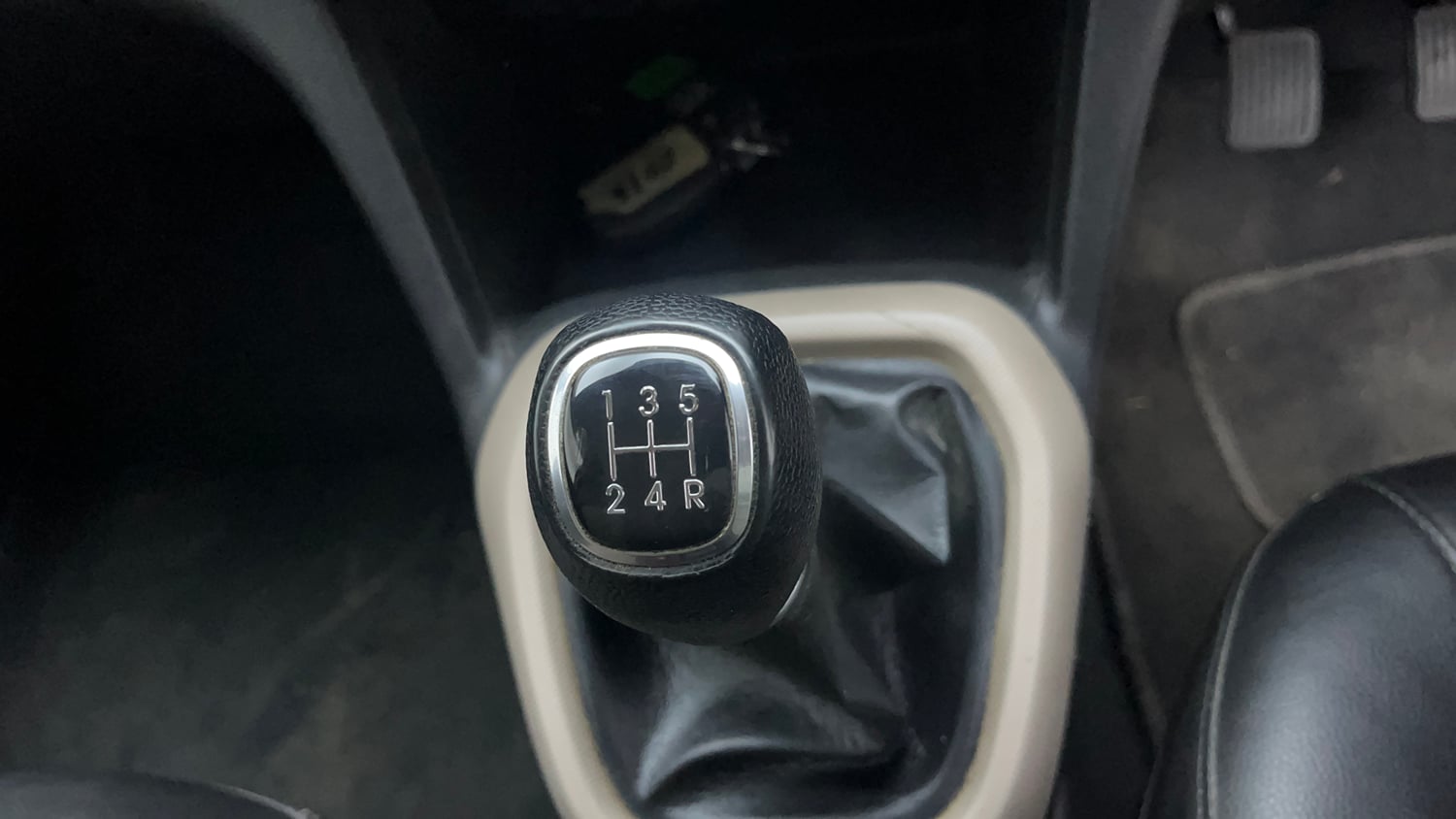Used 2014 Hyundai Grand i10 Asta 1.2 Kappa VTVT Petrol Manual interior GEAR  KNOB VIEW