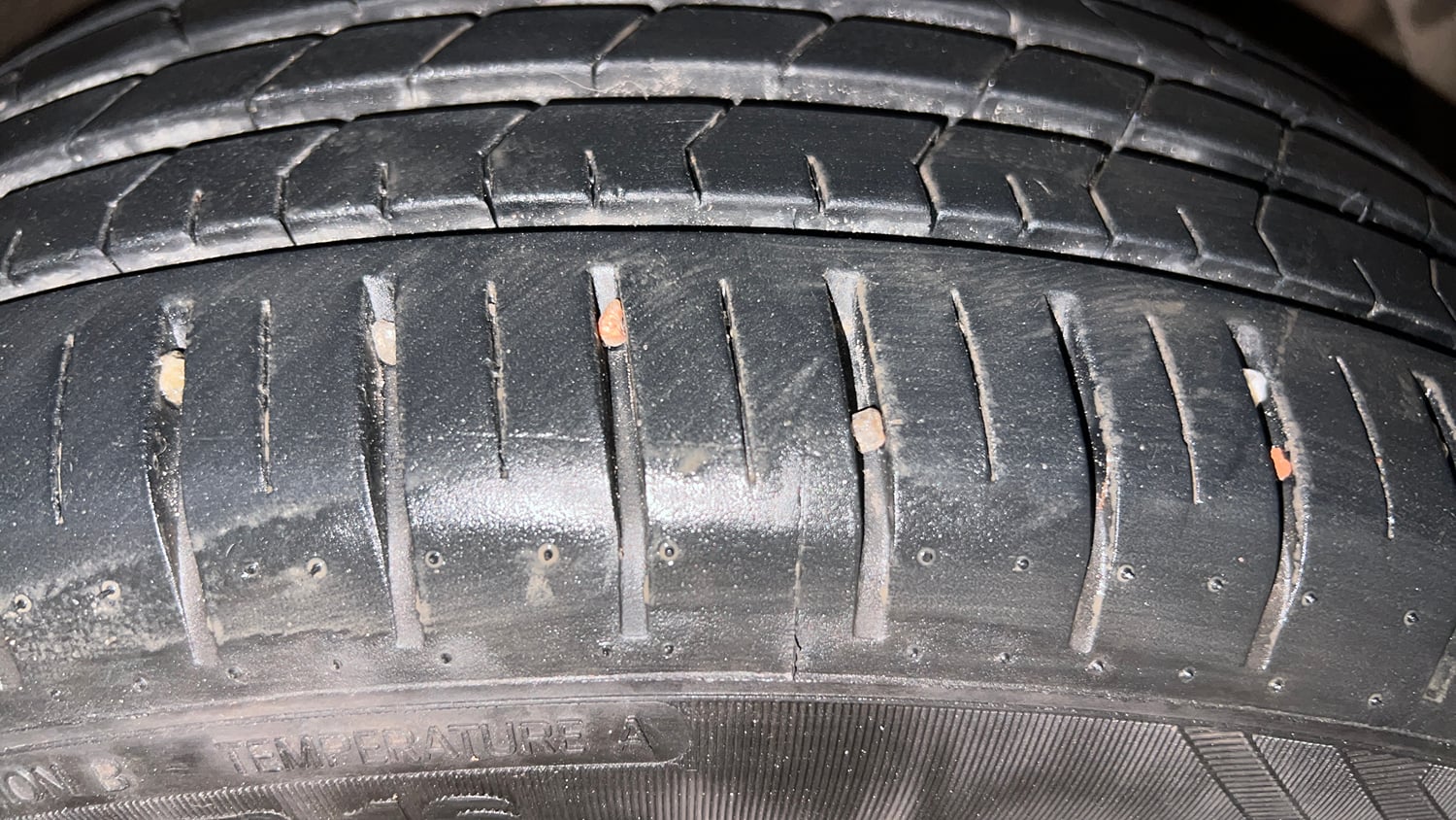 Used 2024 Maruti Suzuki Baleno Zeta AGS Petrol Automatic tyres RIGHT FRONT TYRE TREAD VIEW