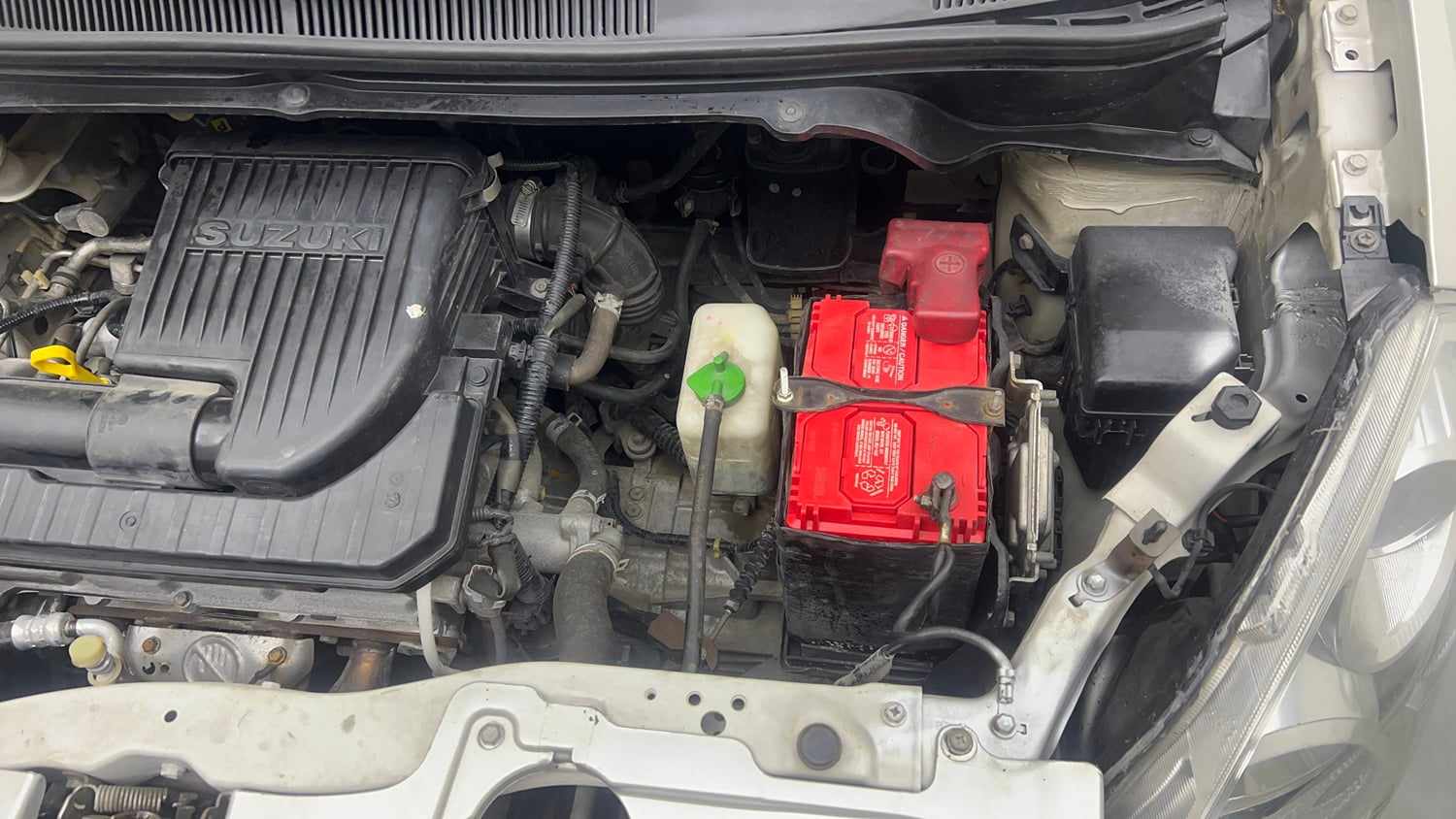 Used 2013 Maruti Suzuki Ritz Lxi BS-IV Petrol Manual engine ENGINE LEFT SIDE VIEW