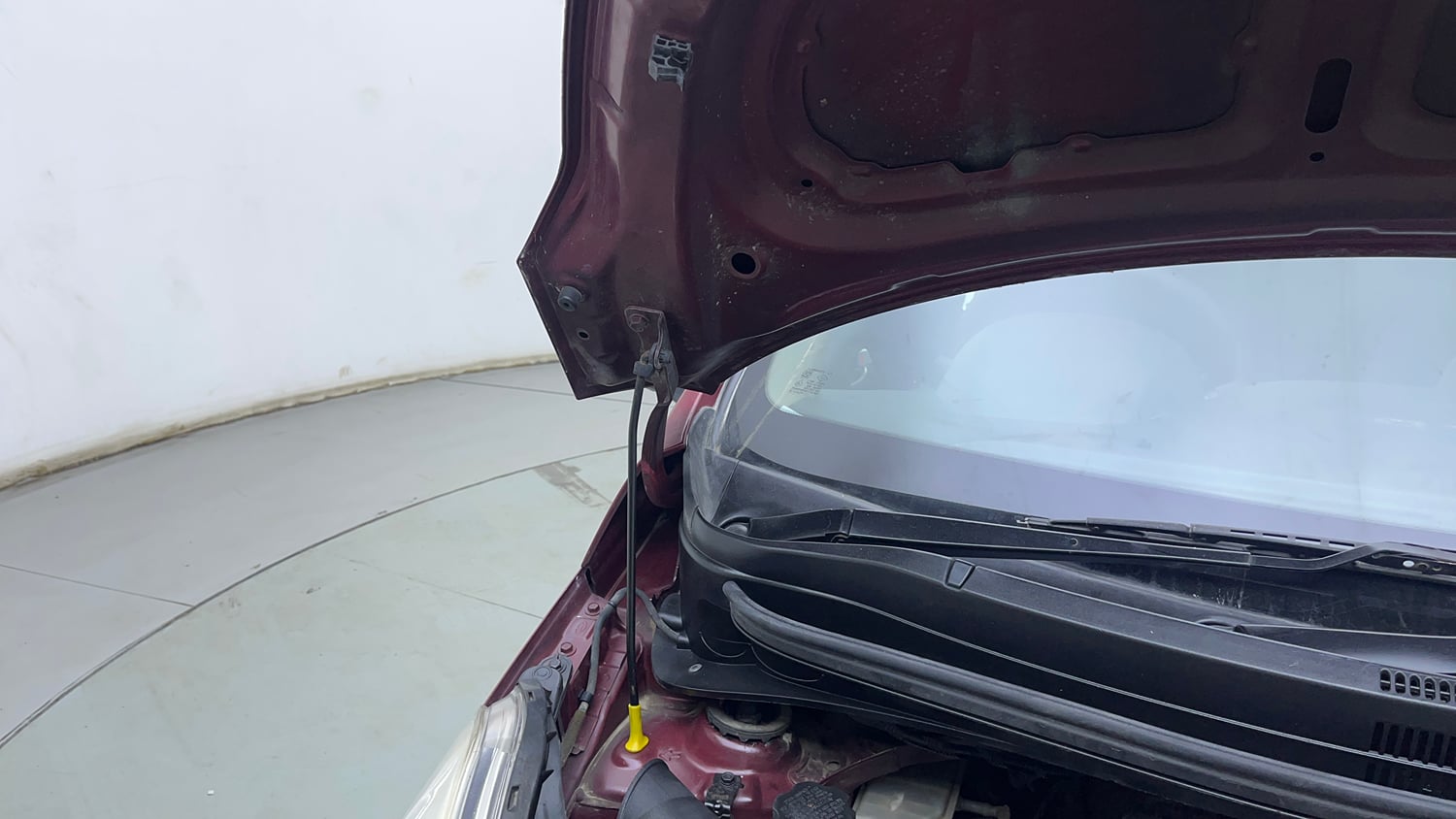 Used 2014 Hyundai Grand i10 Asta 1.2 Kappa VTVT Petrol Manual engine ENGINE RIGHT SIDE HINGE & APRON VIEW