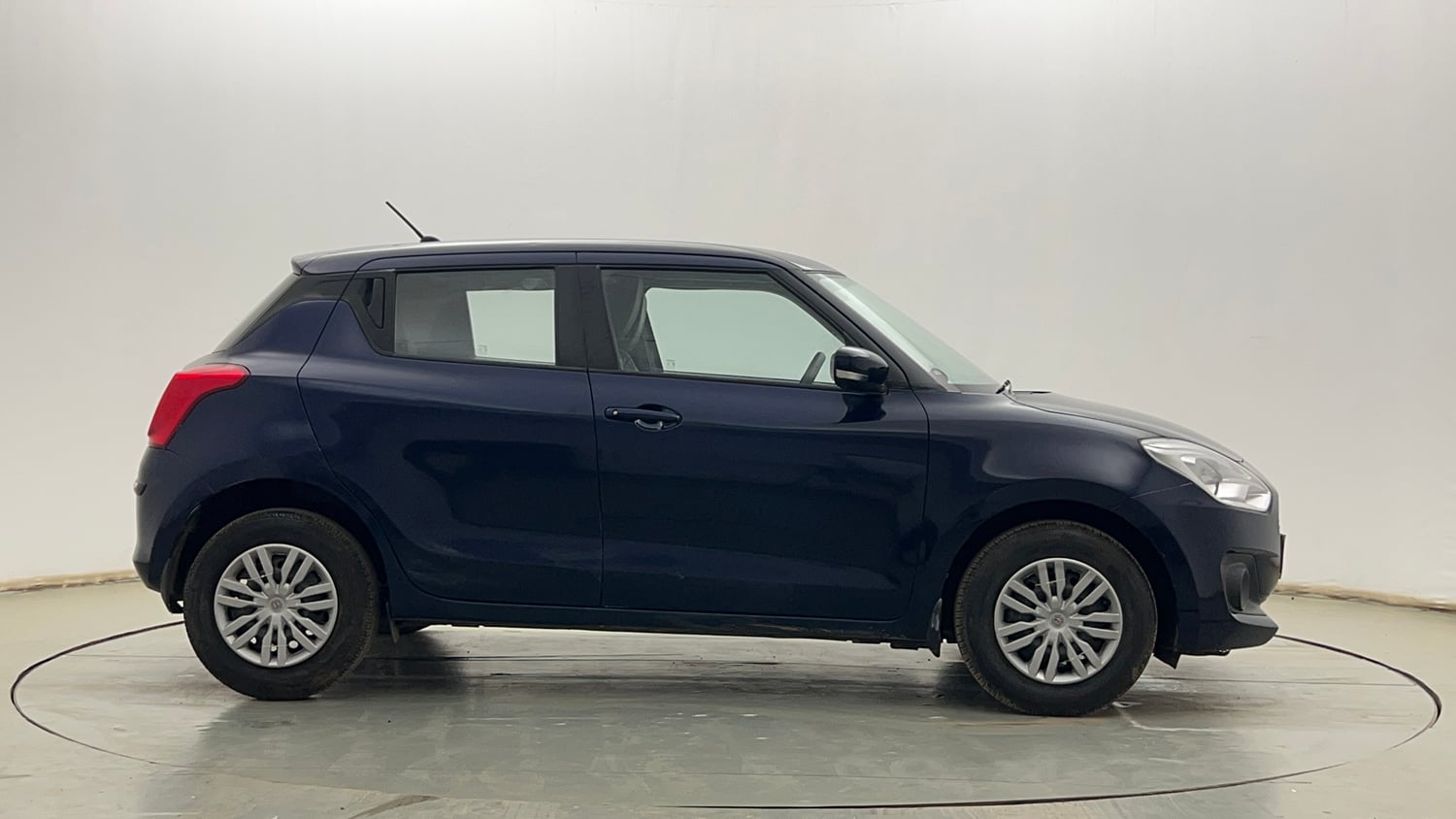 Used 2018 Maruti Suzuki Swift VXi Petrol Manual exterior RIGHT SIDE VIEW