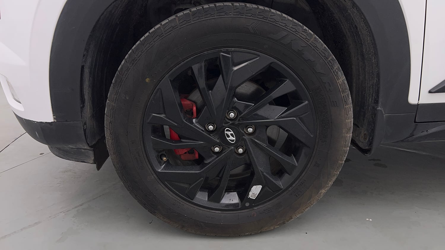 Used 2024 Hyundai Creta SX 1.5 Petrol Adventure Edition Petrol Manual tyres LEFT FRONT TYRE RIM VIEW