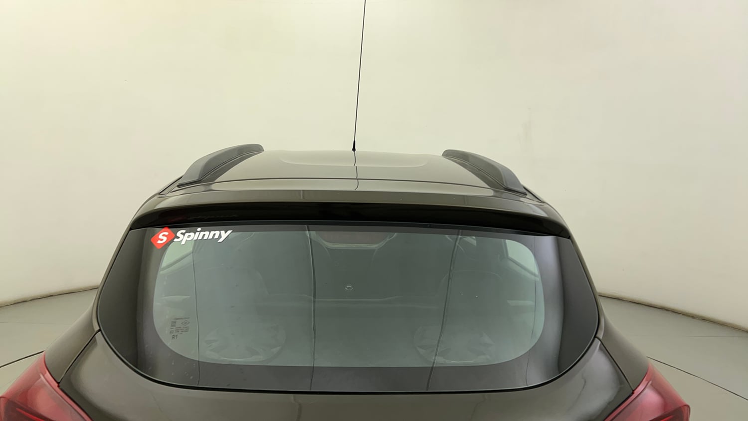 Used 2020 Renault Kwid RXT 1.0 Opt Petrol Manual exterior BACK WINDSHIELD VIEW