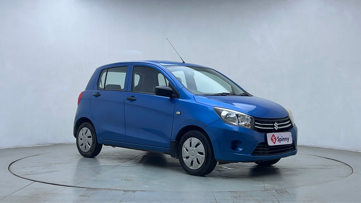 Used 2015 Maruti Suzuki Celerio VXi AMT Petrol Automatic exterior RIGHT FRONT CORNER VIEW