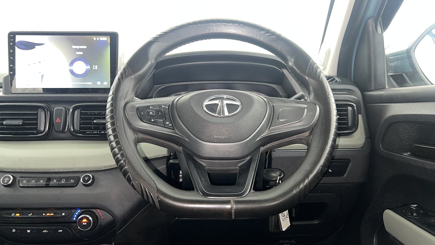 Used 2022 Tata Punch Adventure MT Petrol Manual interior STEERING VIEW