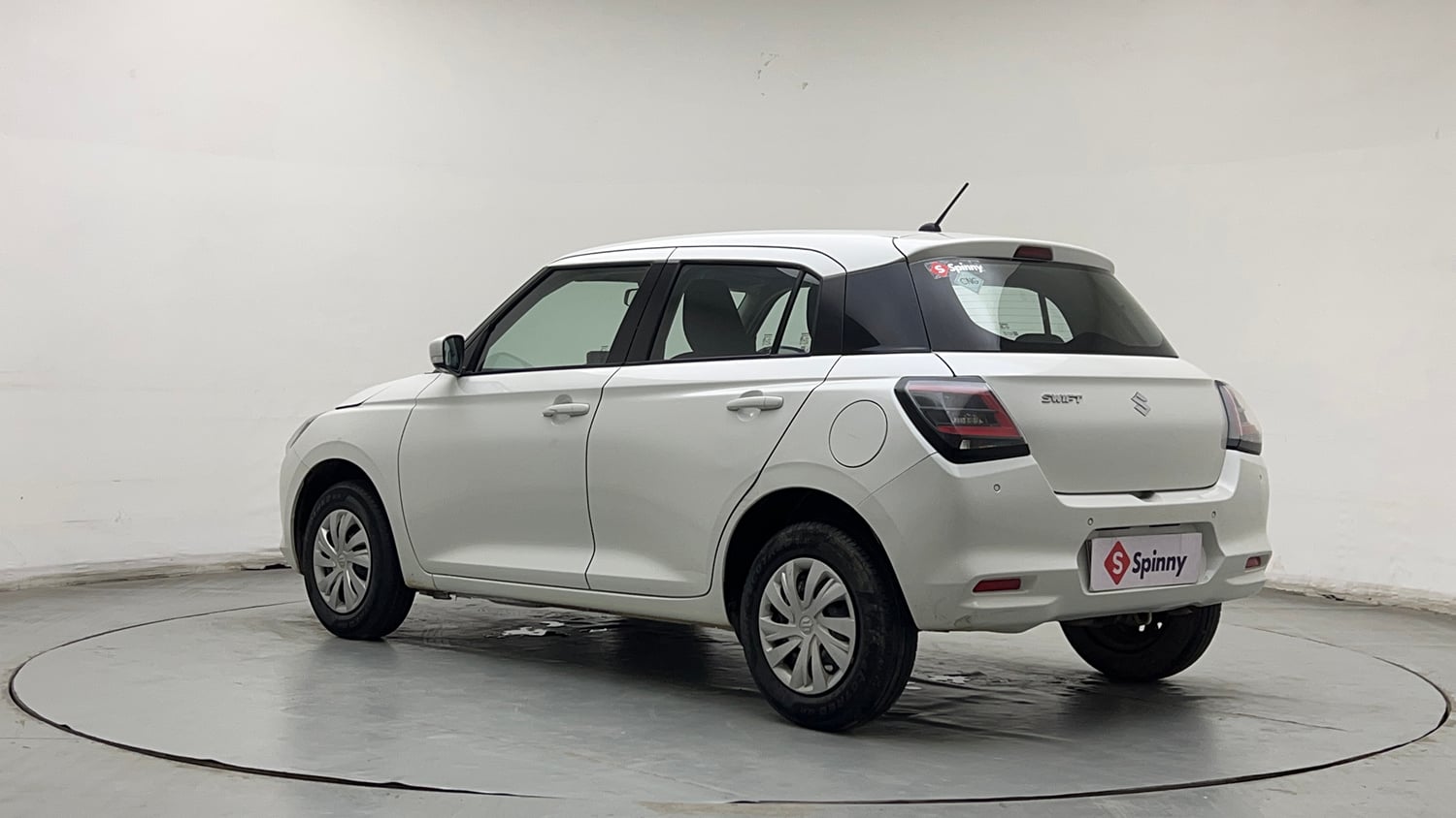 Used 2025 Maruti Suzuki Swift VXi CNG Cng Manual exterior LEFT REAR CORNER VIEW