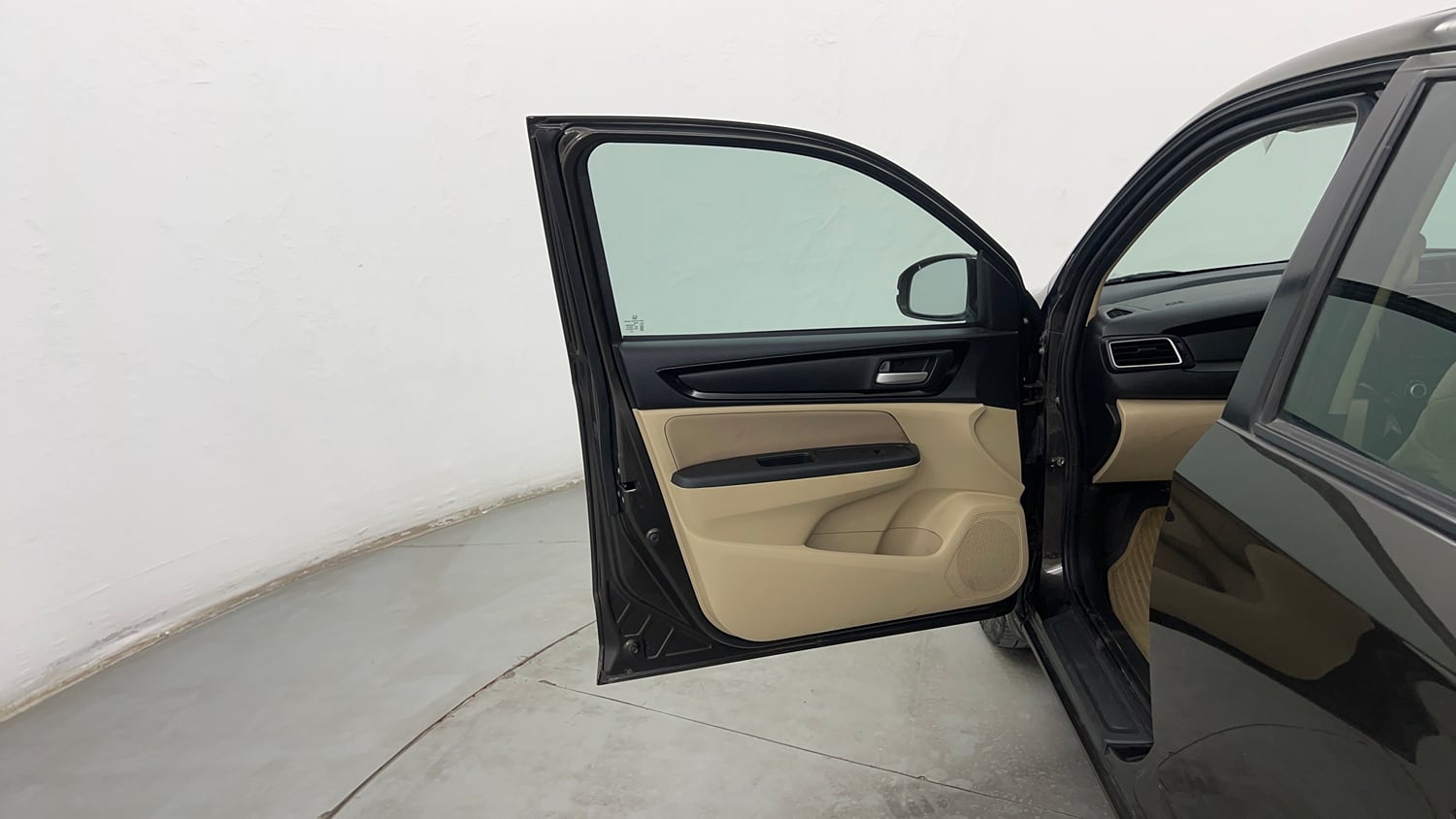 Used 2020 Honda Amaze 1.2 VX CVT Petrol Petrol Automatic interior LEFT FRONT DOOR OPEN VIEW