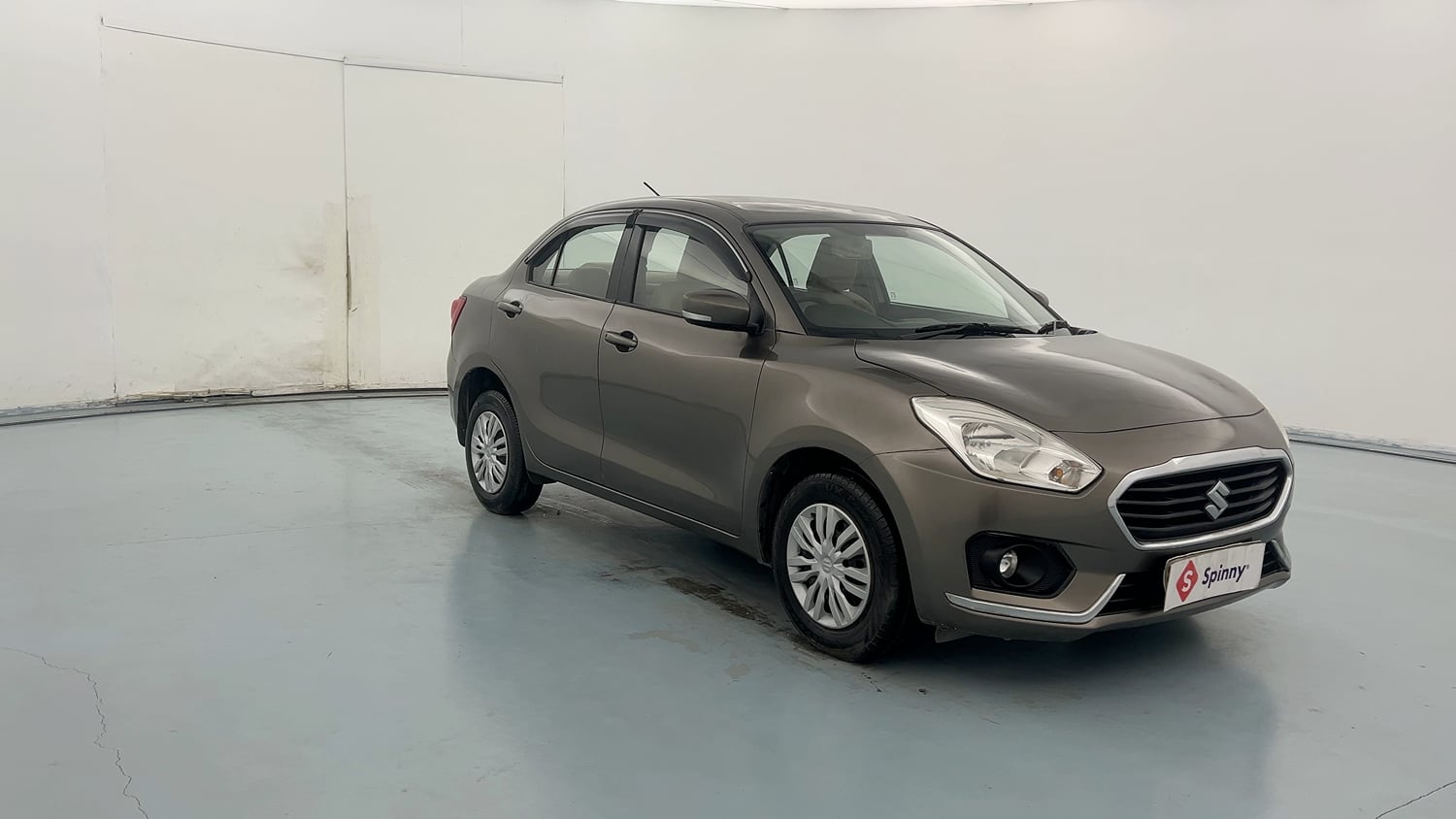Used 2018 Maruti Suzuki Dzire VXi Petrol Manual exterior RIGHT FRONT CORNER VIEW