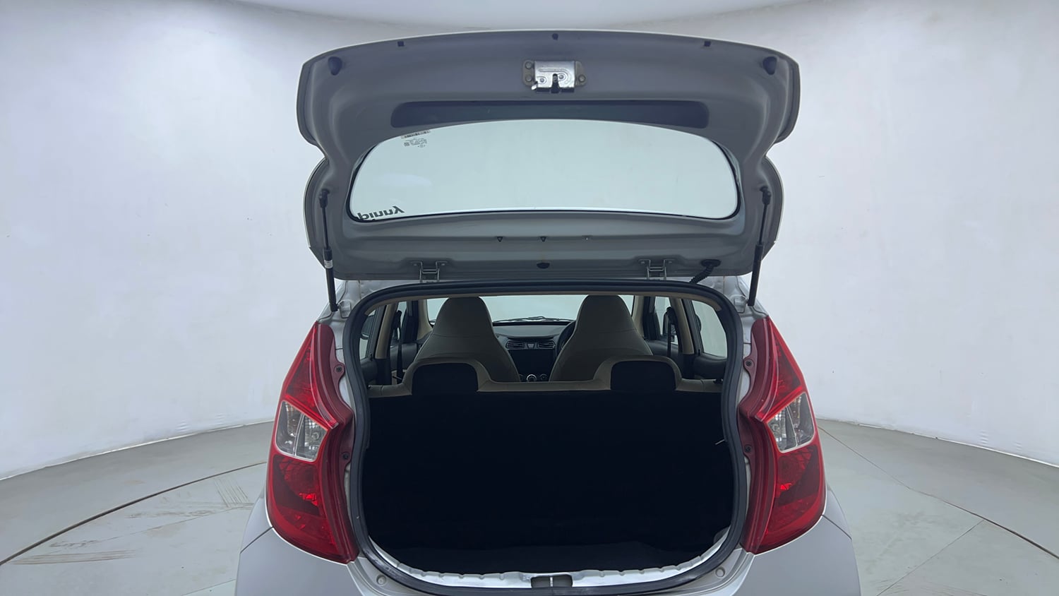Used 2018 Hyundai Eon Era + Petrol Manual interior DICKY DOOR OPEN VIEW