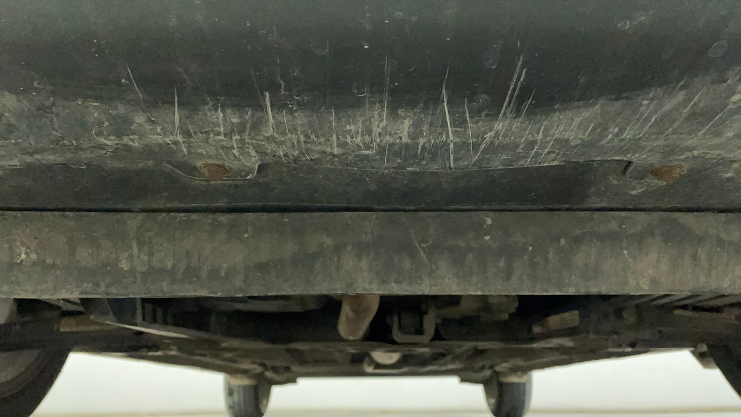 Used 2023 Tata Altroz XZ Plus (S) Petrol Manual extra FRONT LEFT UNDERBODY VIEW
