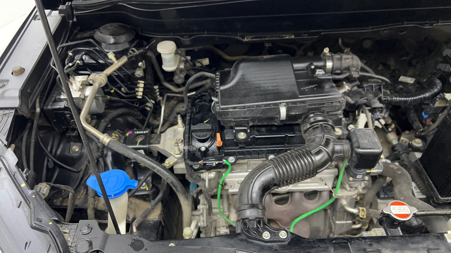 Used 2023 Maruti Suzuki Grand Vitara Zeta Smart Hybrid AT Petrol Automatic engine ENGINE RIGHT SIDE VIEW