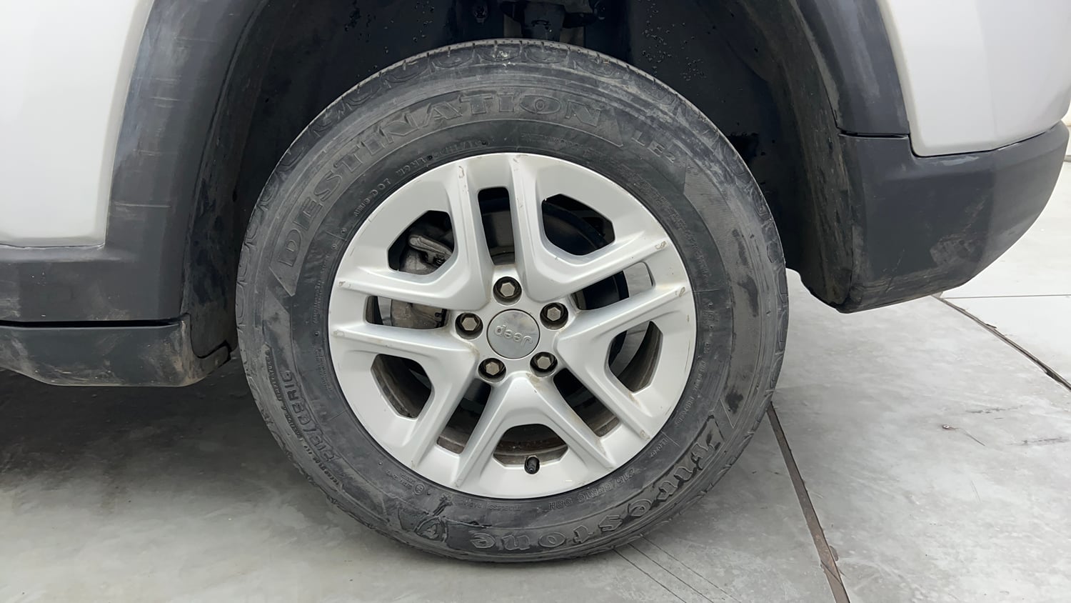 Used 2020 Jeep Compass Sport Plus 1.4 Petrol Petrol Manual tyres LEFT REAR TYRE RIM VIEW