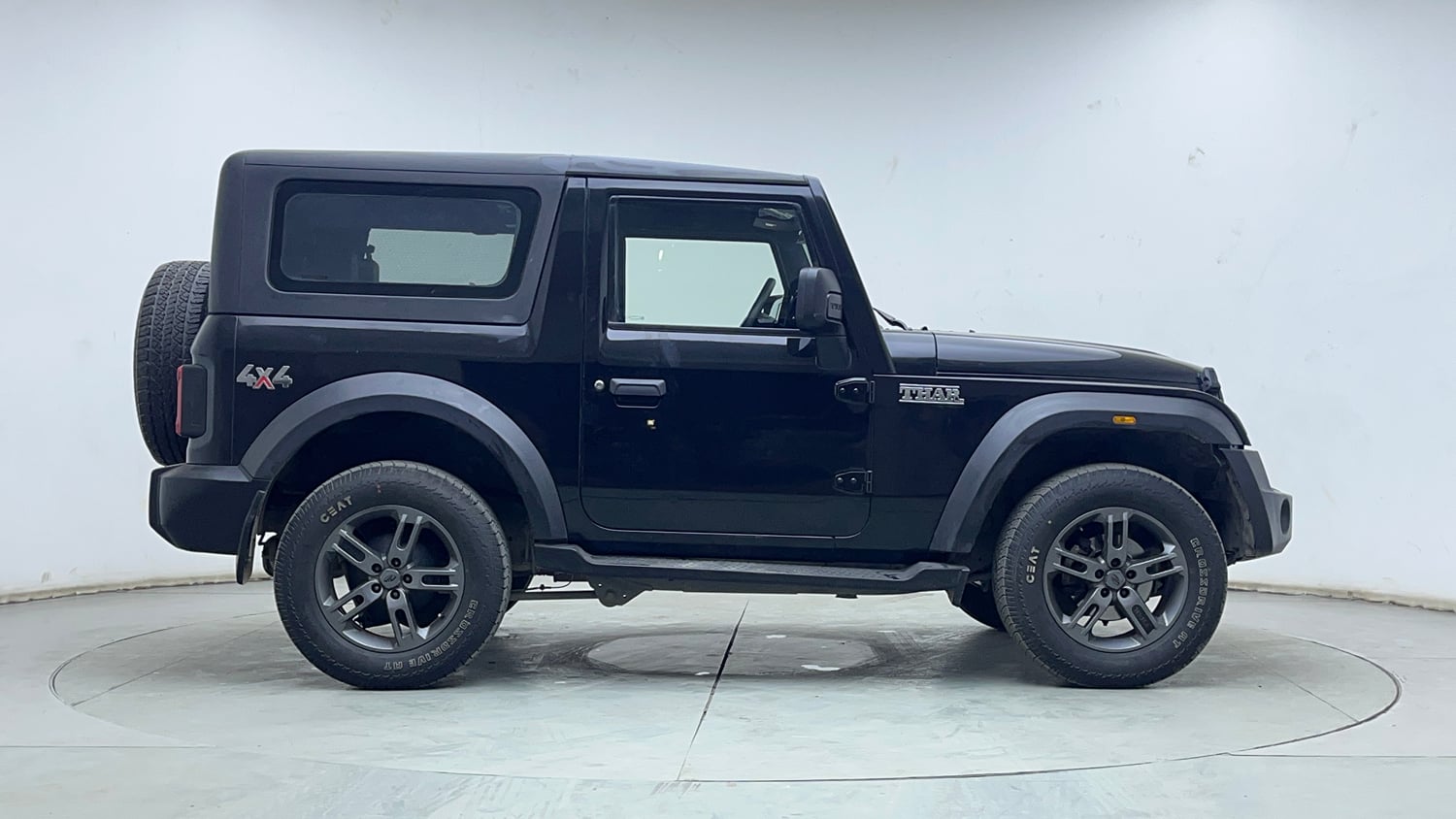 Used 2022 mahindra Thar LX Hard Top Petrol AT 4WD Petrol Automatic exterior RIGHT SIDE VIEW